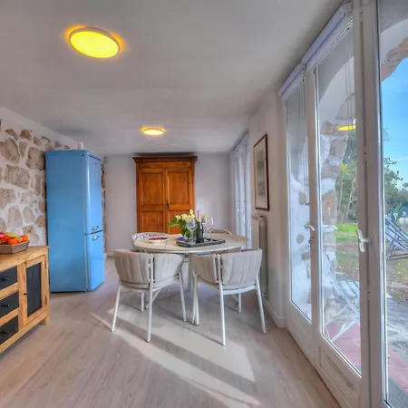 Vila Marinella, Style History Serenity *