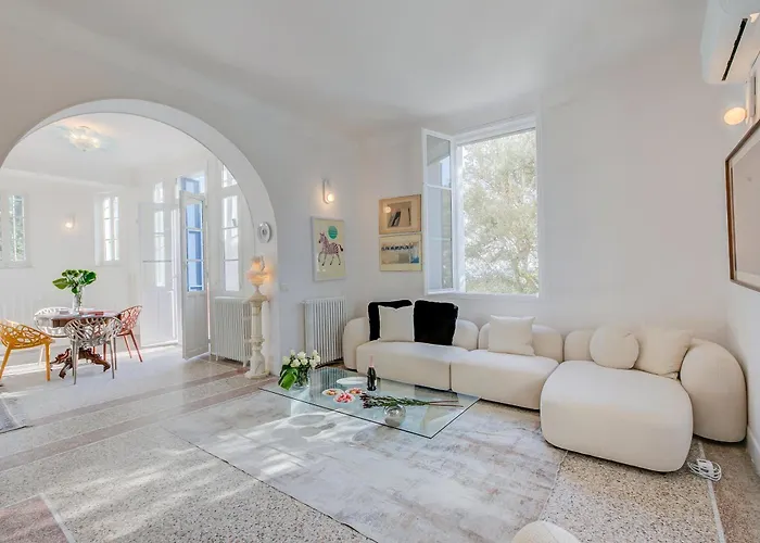 Villa Marinella, Style History Serenity